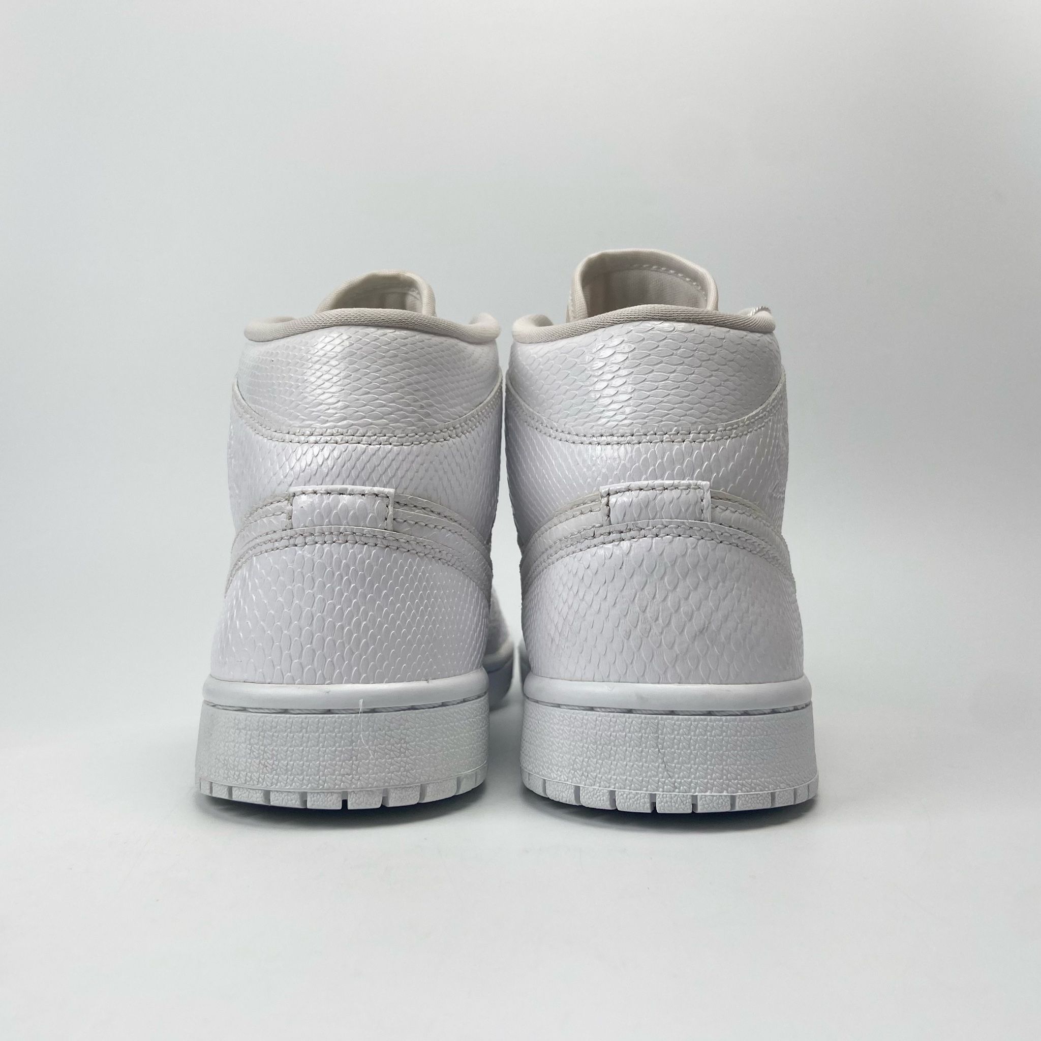 NIKE AIR JORDAN 1 MID WHITE SNAKESKIN BQ6472-110
