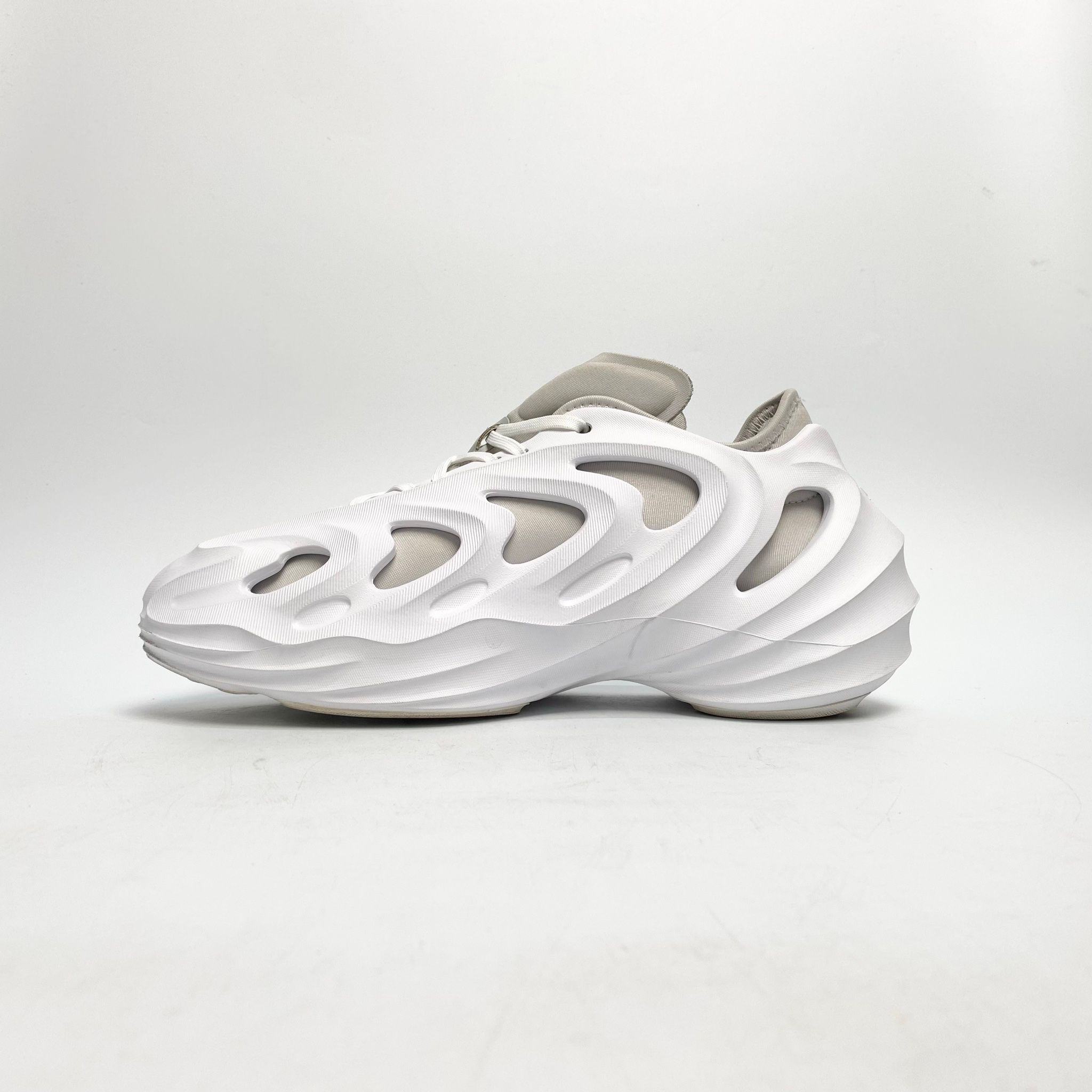 ADIDAS ADIFOM Q CLOUD WHITE GREY IE7447
