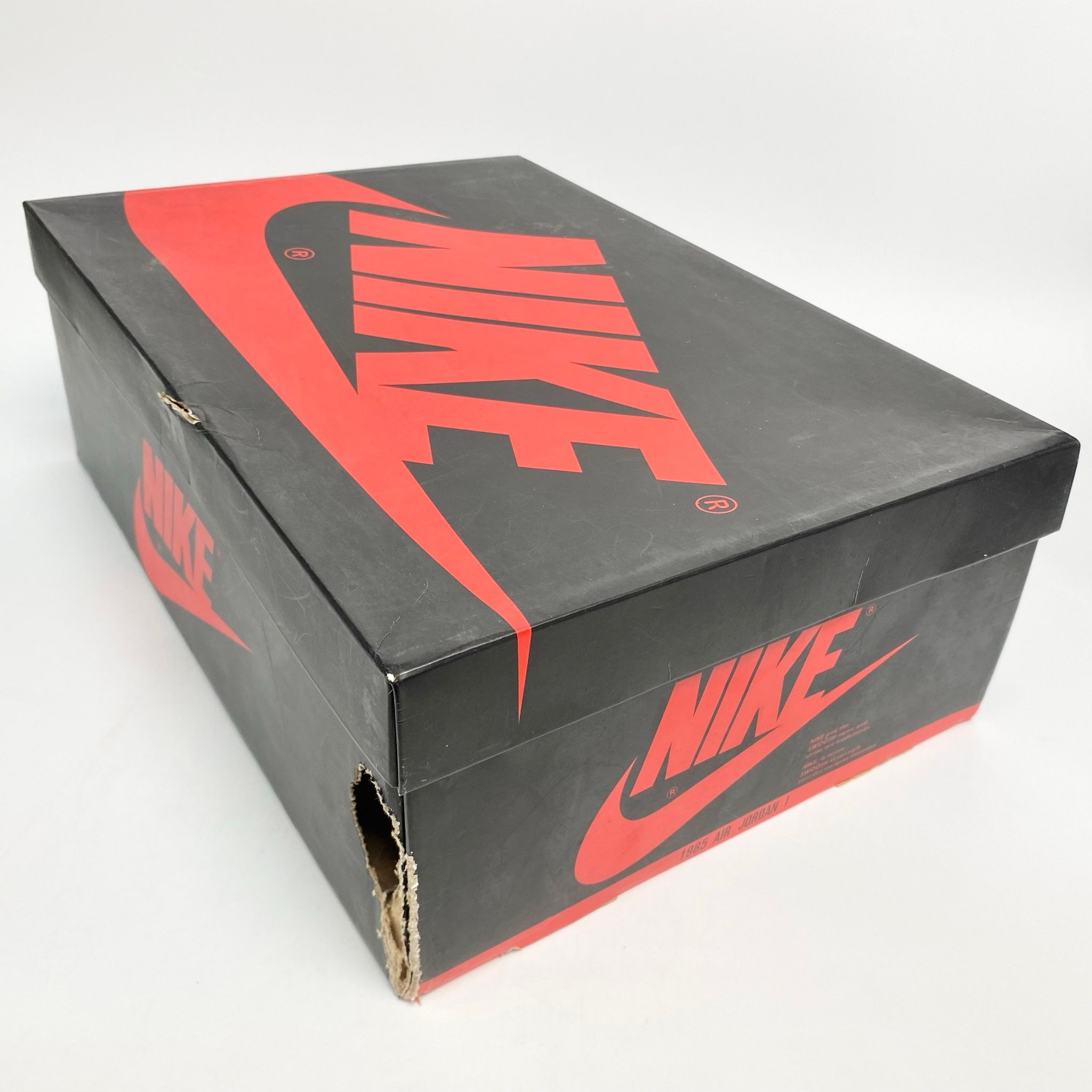 NIKE AIR JORDAN 1 RETRO HIGH OG ROYAL TOE 555088-041