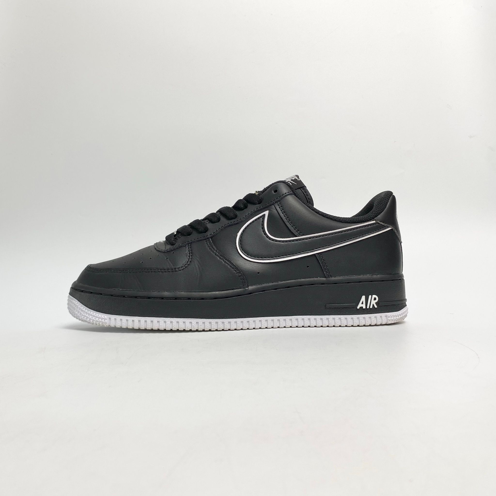 NIKE AIR FORCE 1 LOW ’07 BLACK WHITE DV0788-002
