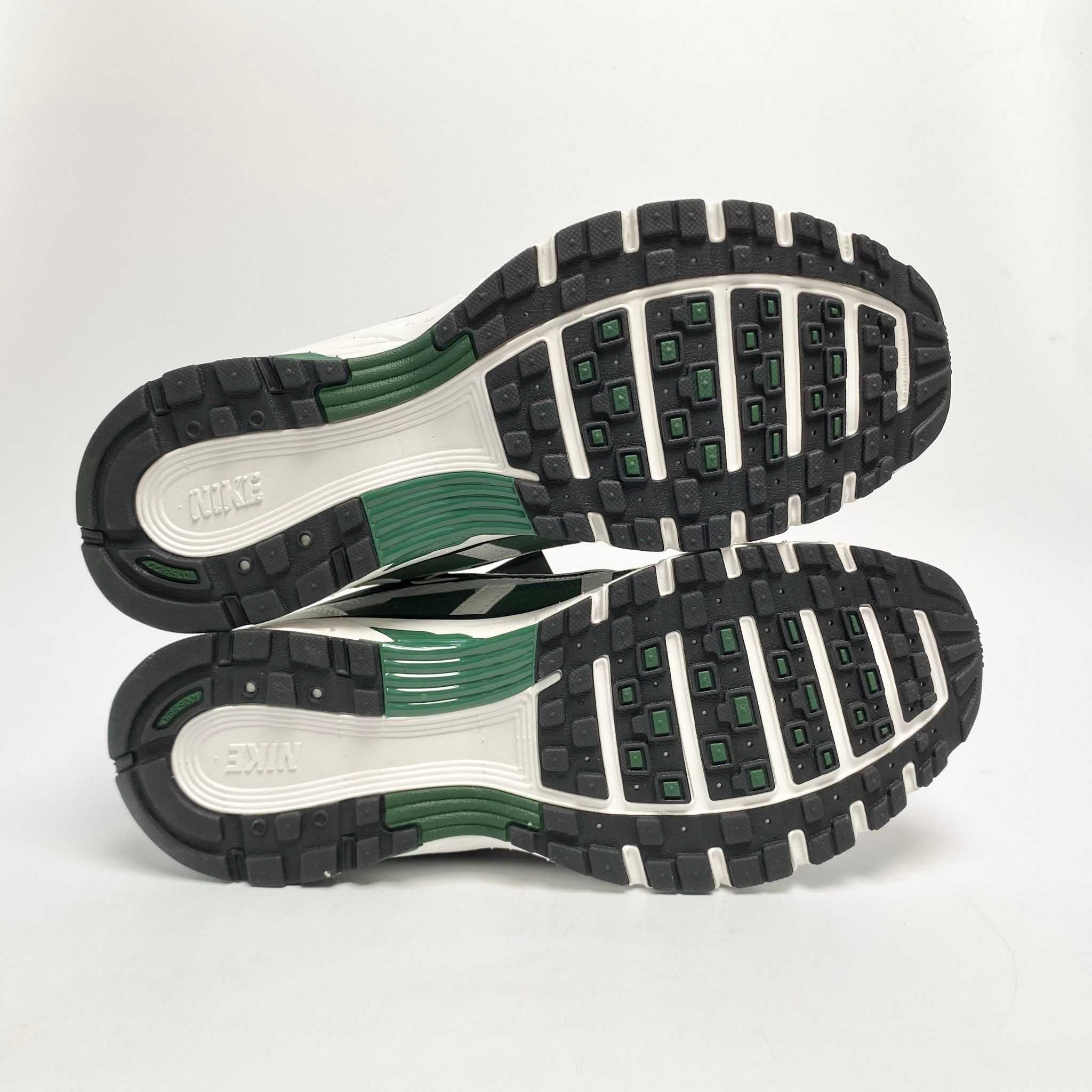 NIKE P-6000 SUMMIT WHITE & FIR HF5388-100