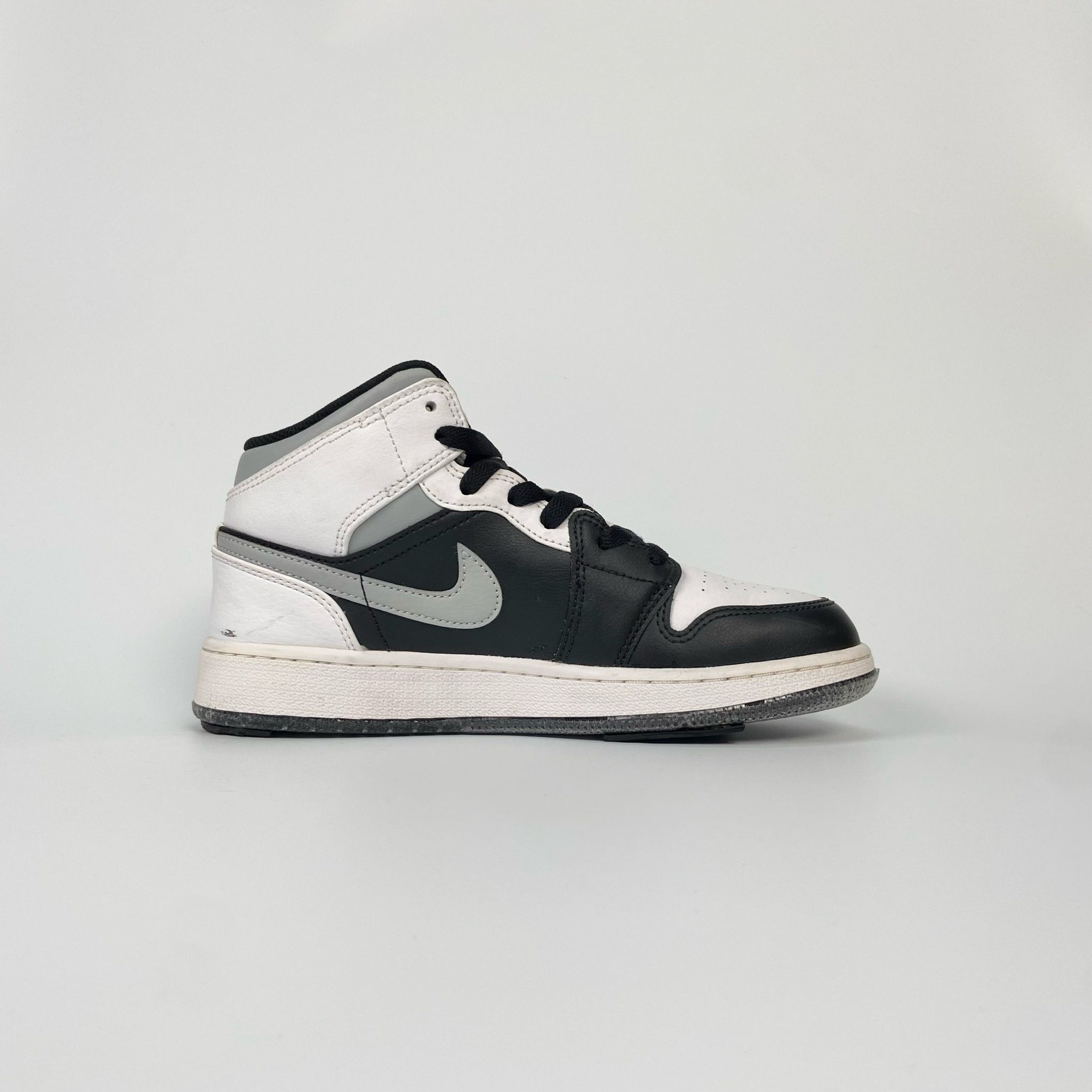 NIKE AIR JORDAN 1 MID WHITE SHADOW 554725-073