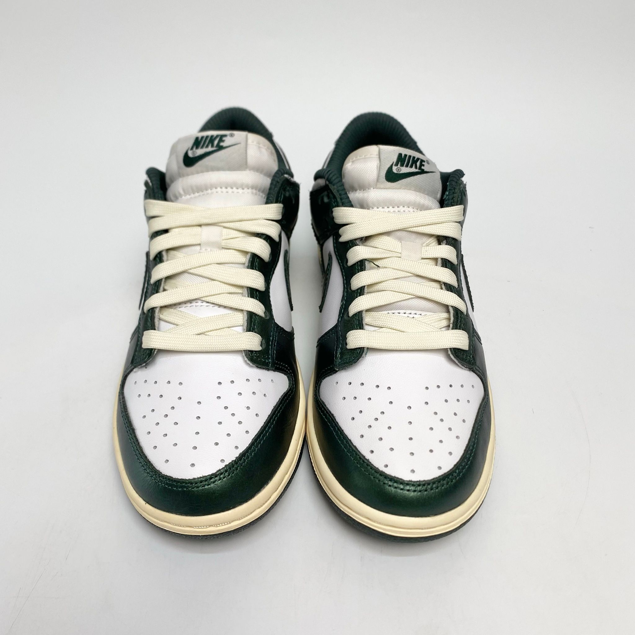 NIKE WMNS DUNK LOW VINTAGE GREEN DQ8580-100