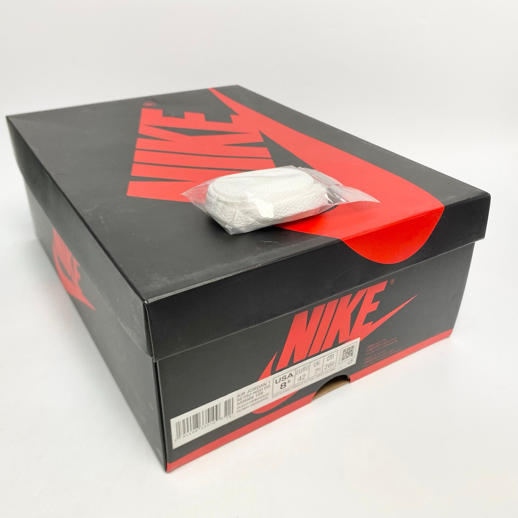 NIKE AIR JORDAN 1 RETRO HIGH OG DARK MOCHA 555088-105