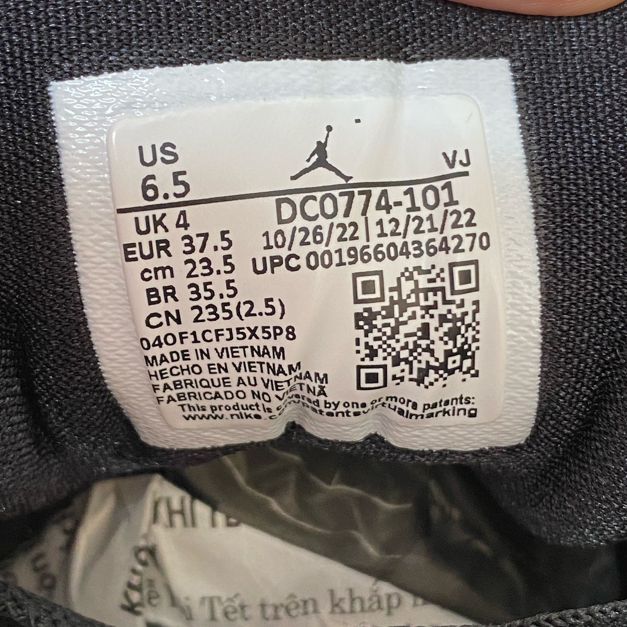 NIKE AIR JORDAN 1 LOW PANDA DC0774-101