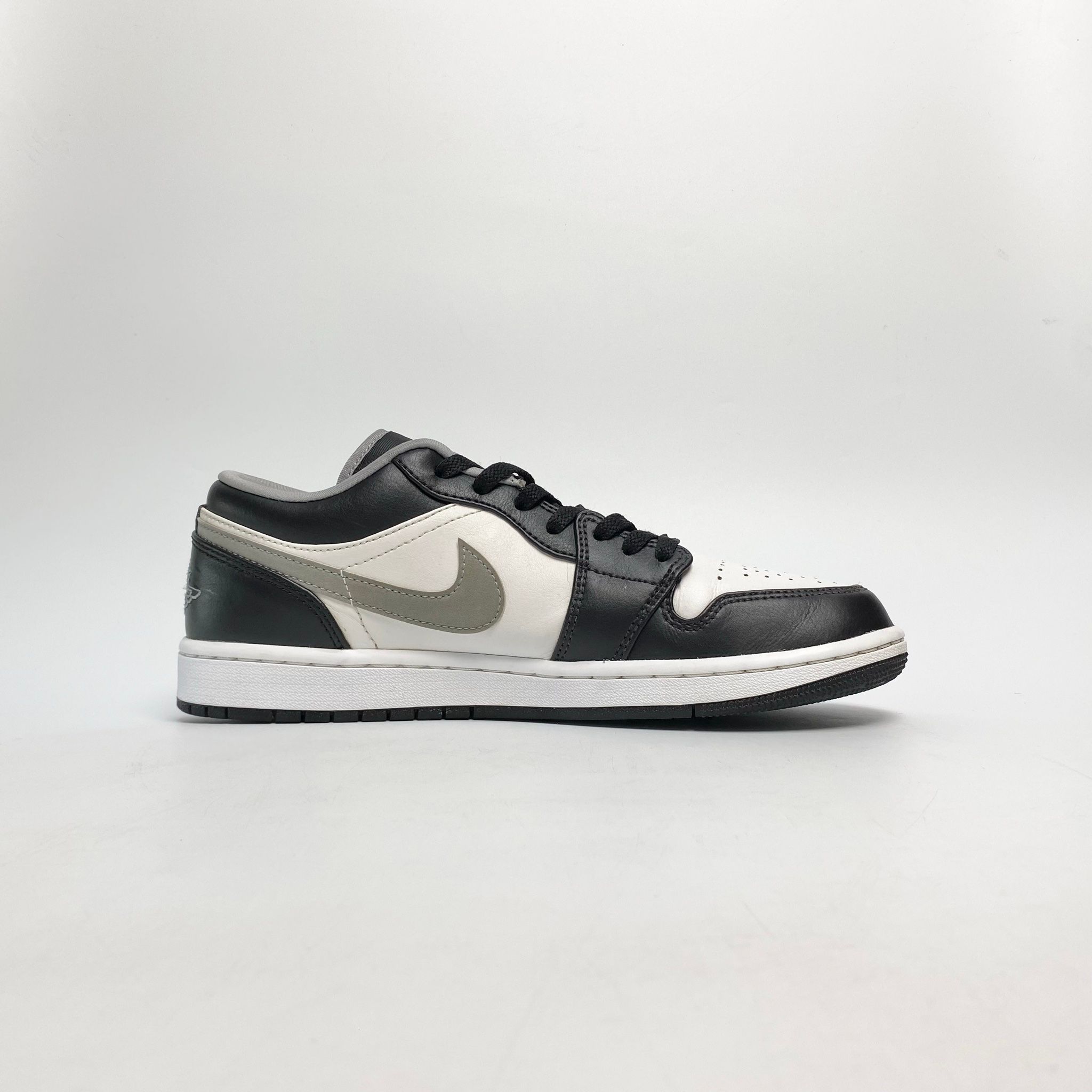 NIKE AIR JORDAN 1 LOW SMOKE GREY V3 553558-040