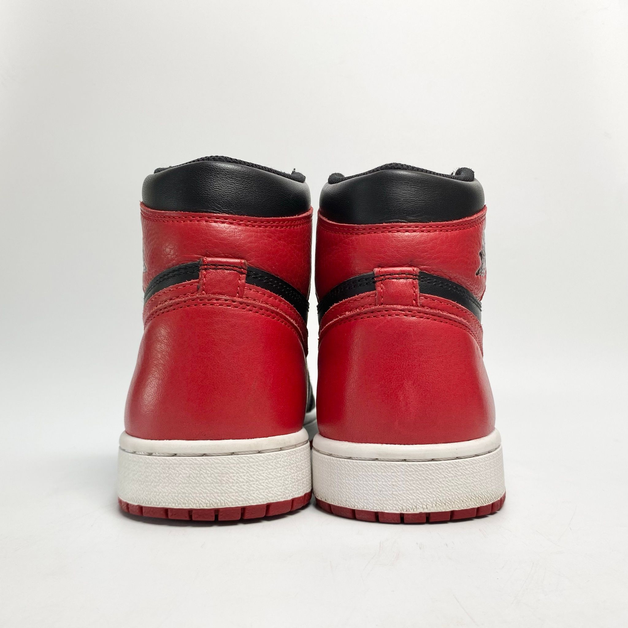 NIKE AIR JORDAN 1 RETRO BRED BANNED (2016) 555088-001