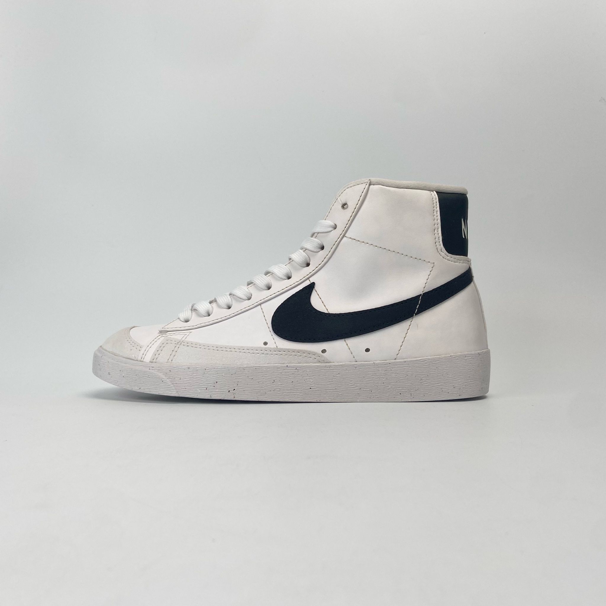 NIKE BLAZER MID '77 NEXT NATURE WHITE DO1344-101