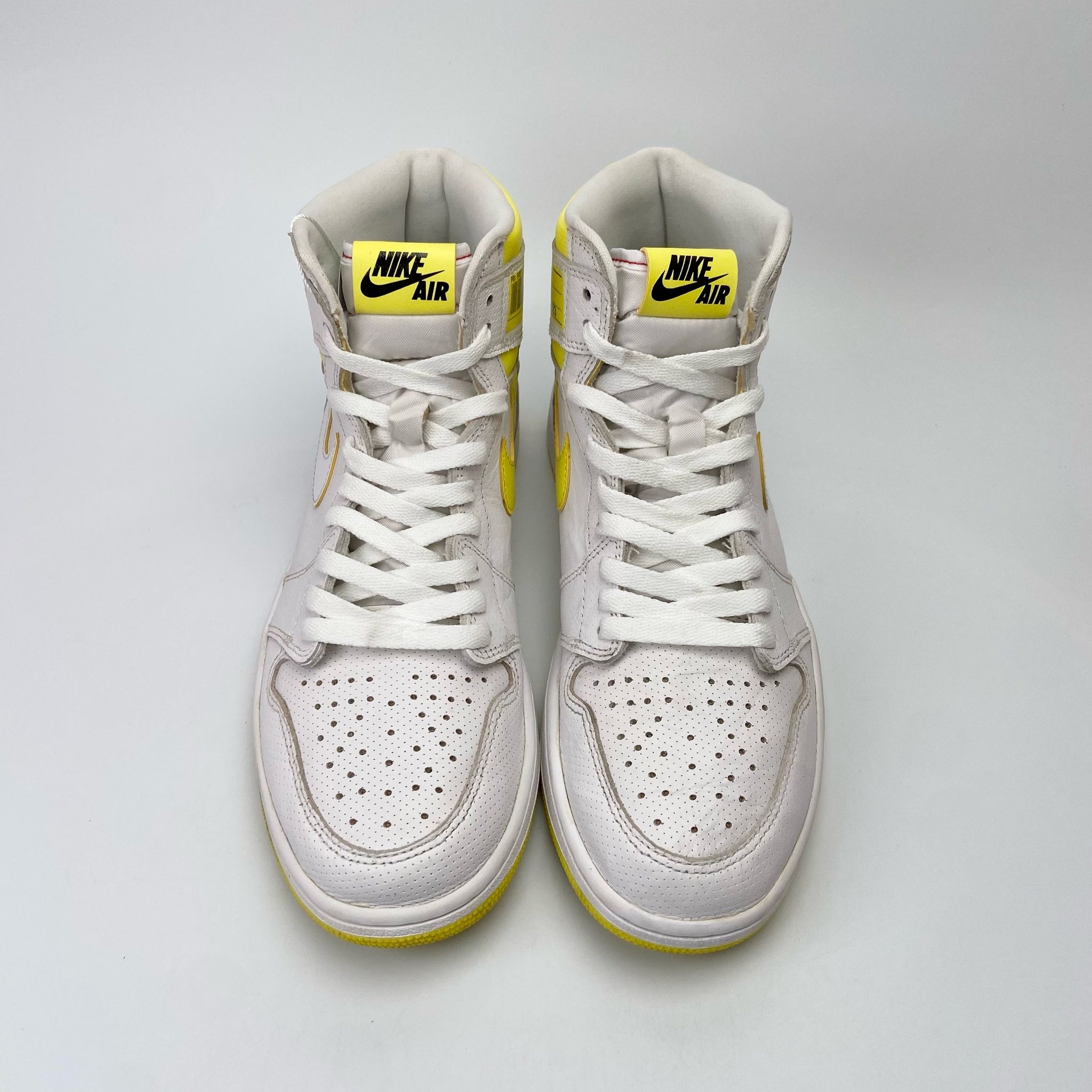 NIKE AIR JORDAN 1 RETRO HIGH OG FIRST CLASS FLIGHT 555088-170