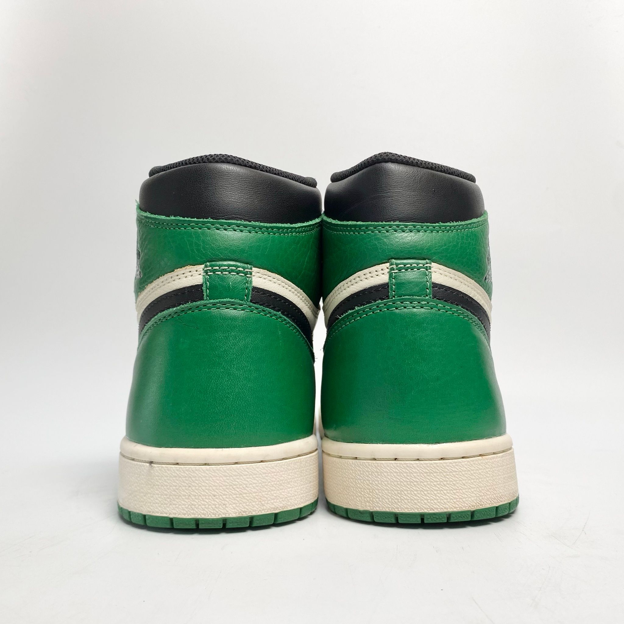 NIKE AIR JORDAN 1 RETRO HIGH OG PINE GREEN 555088-302