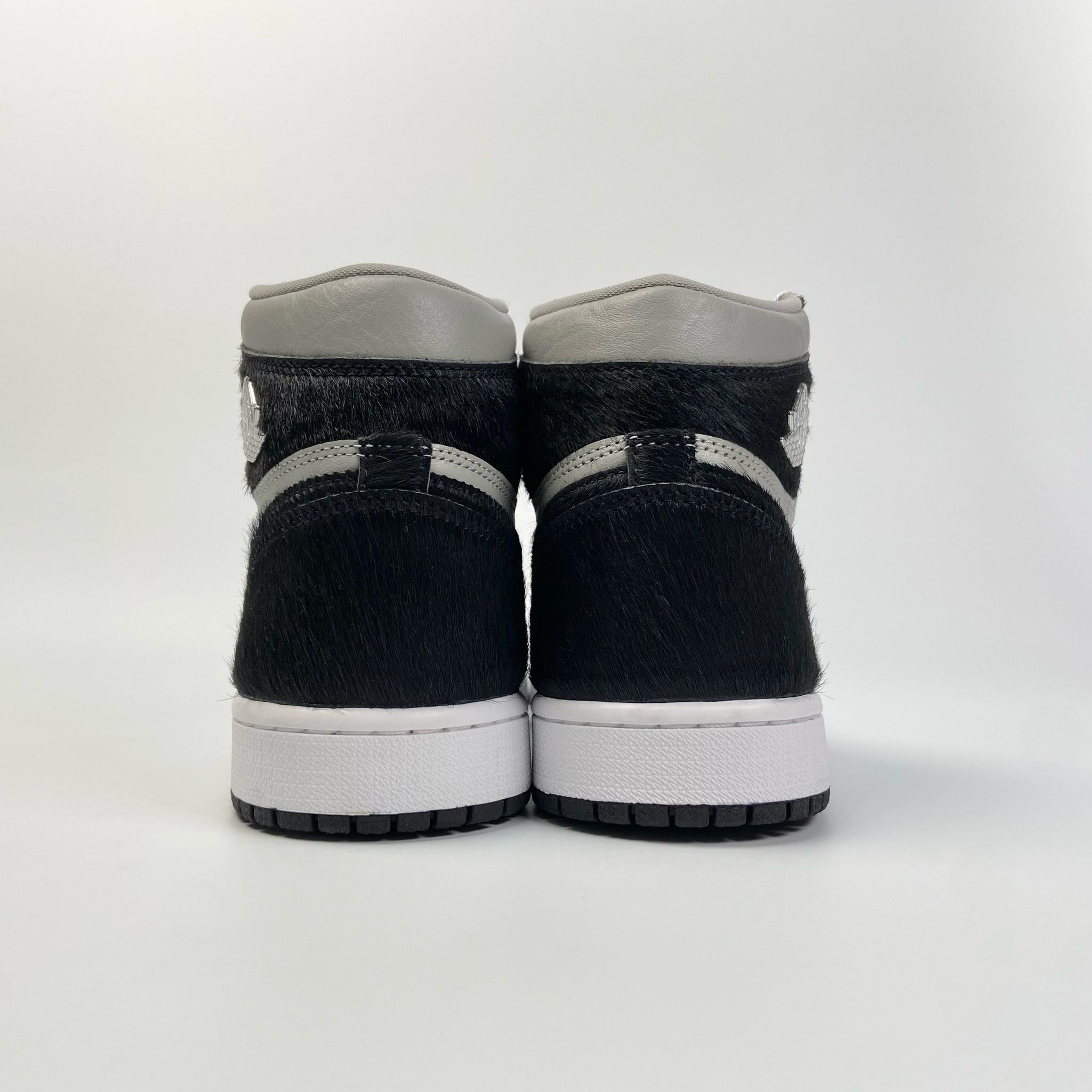 NIKE WOMEN'S AIR JORDAN 1 HIGH OG TWIST 2.0 BLACK GREY DZ2523-001
