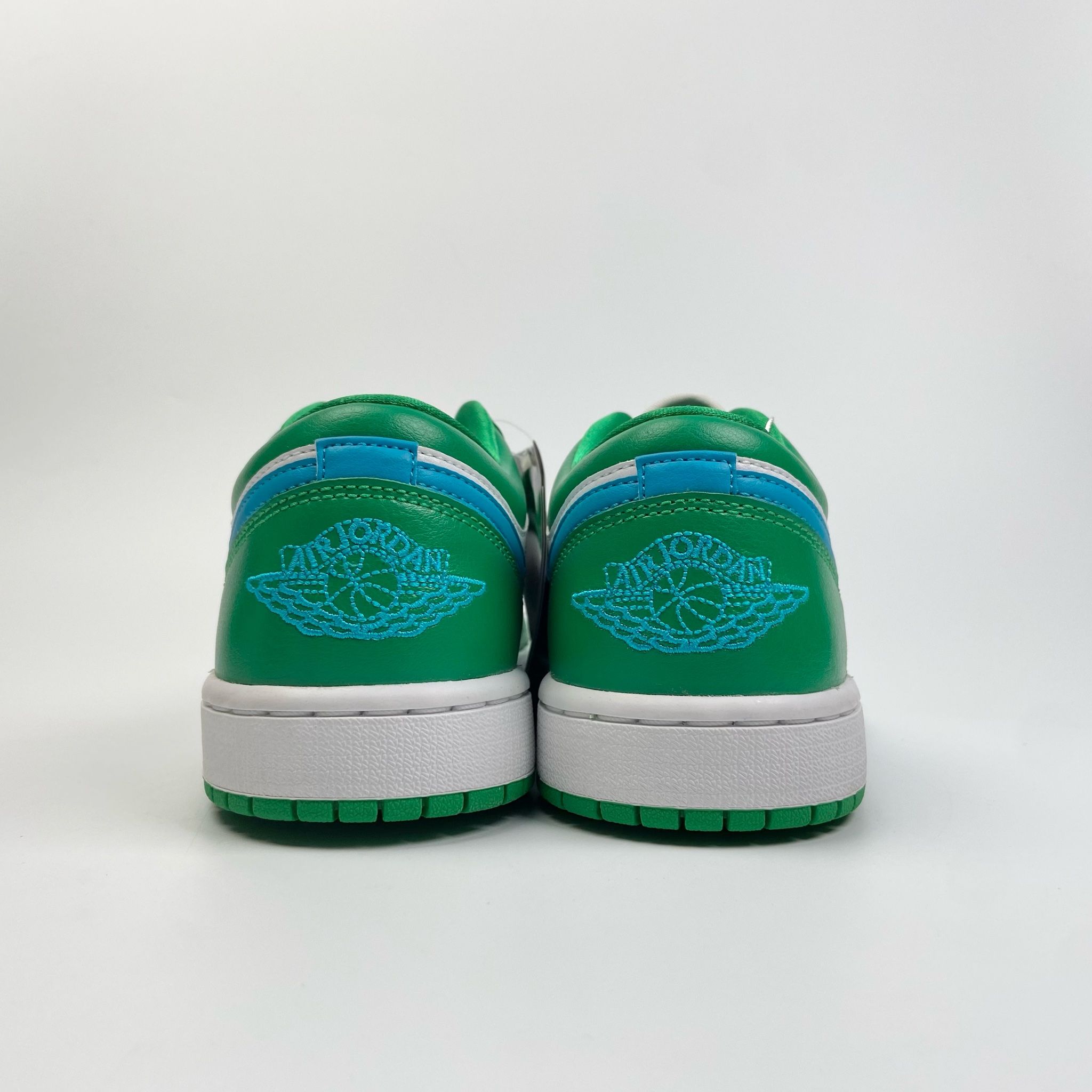 NIKE AIR JORDAN 1 LOW LUCKY GREEN DC0774-304