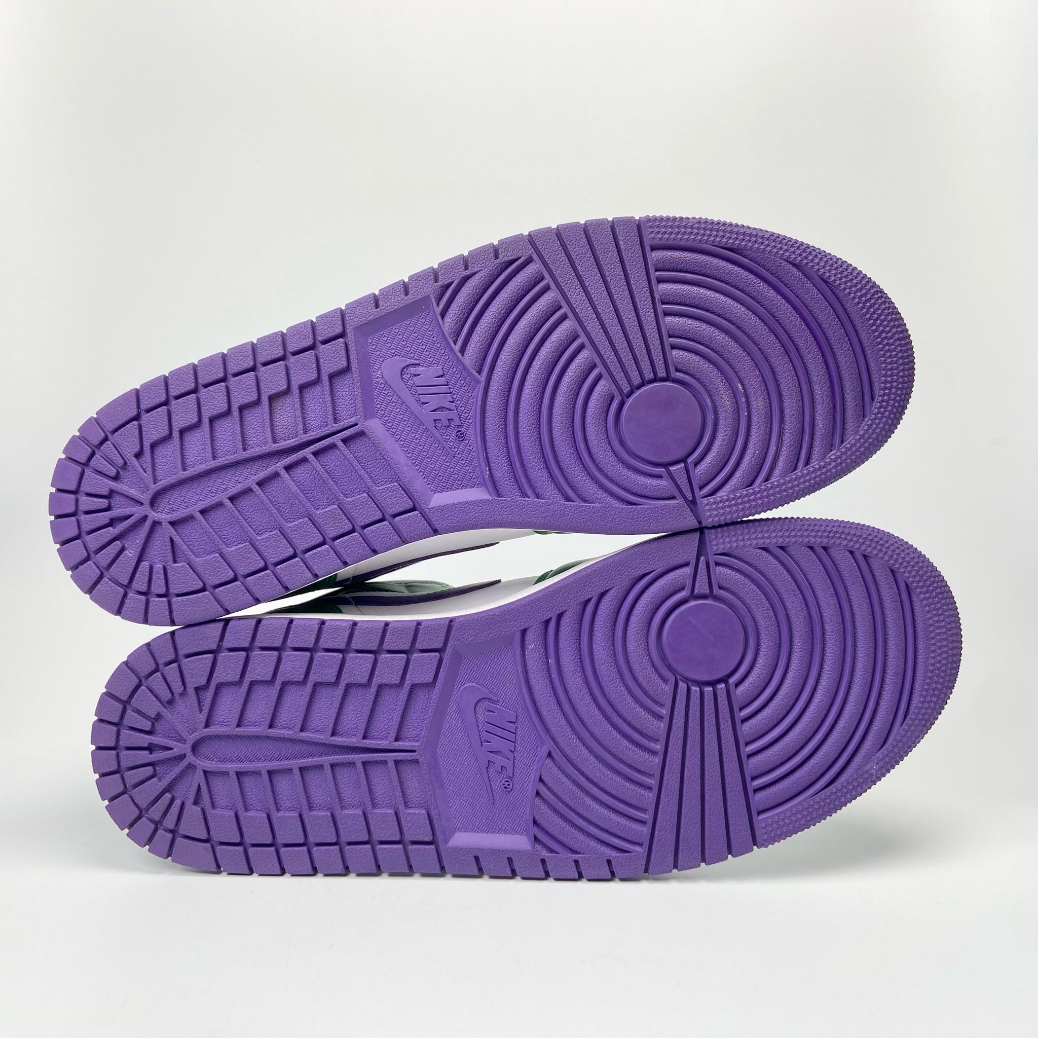 NIKE AIR JORDAN 1 INCREDIBLE HULK - 554724-300
