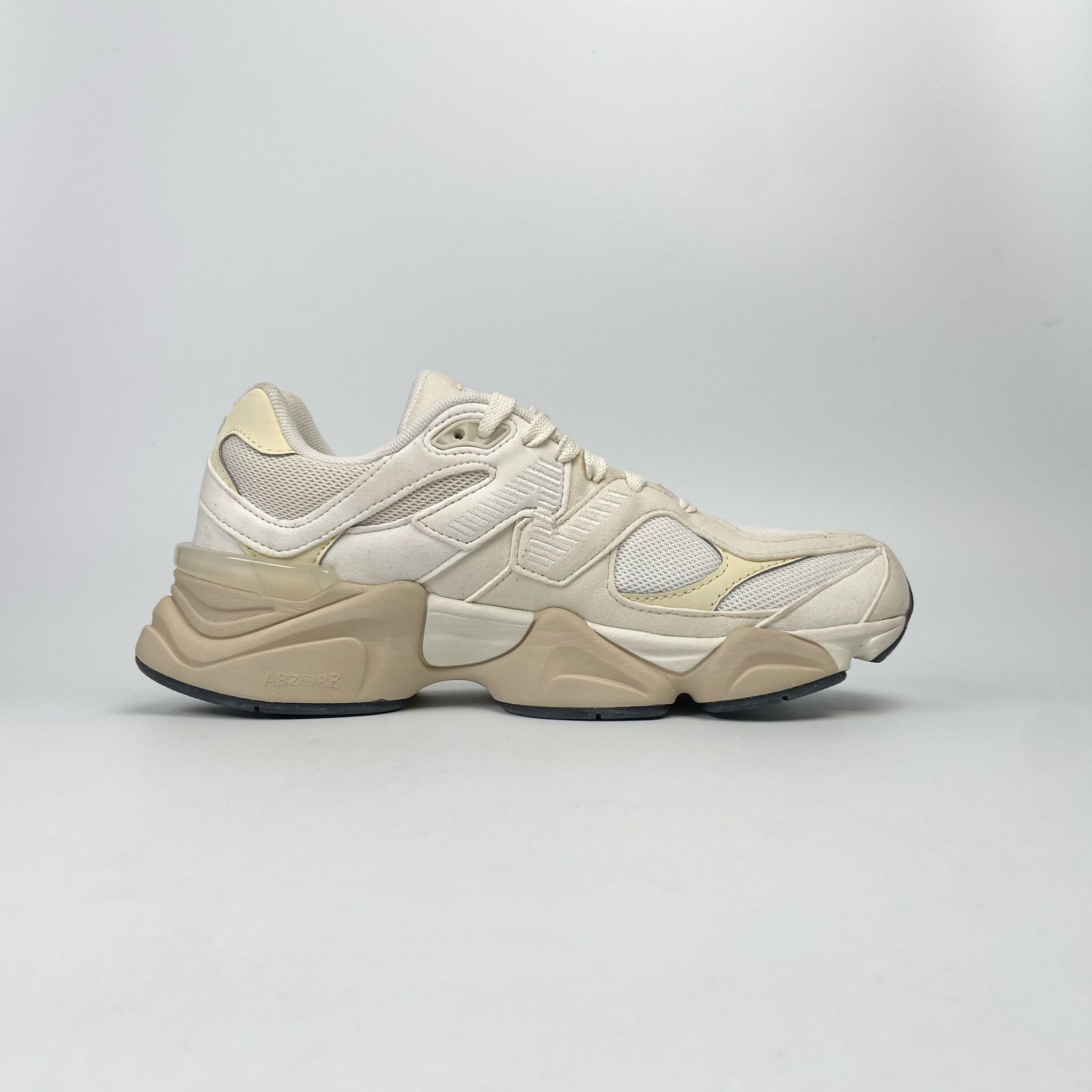 NEW BALANCE 9060 SEA SALT LINEN (GS) GC9060EK