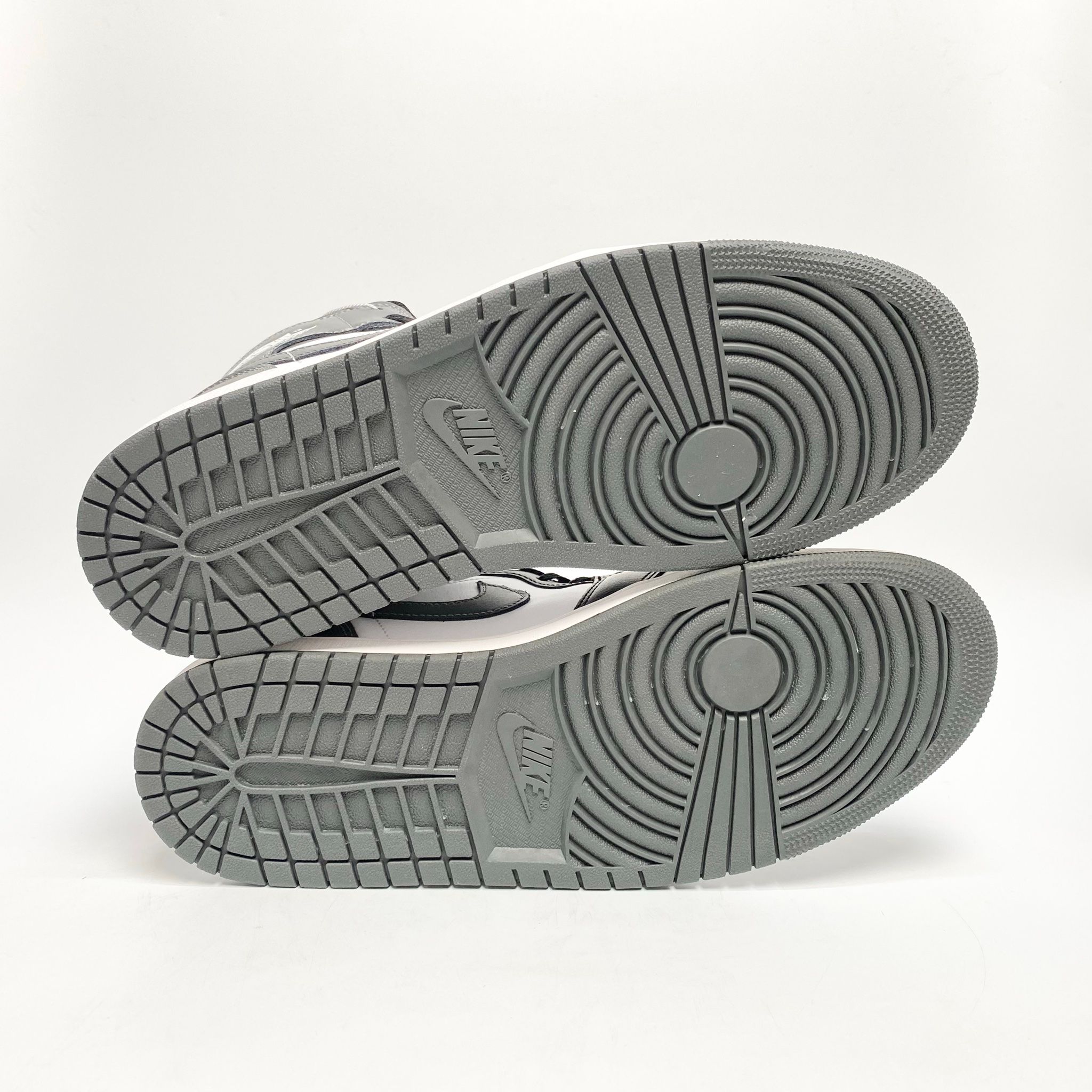 NIKE AIR JORDAN 1 MID IRON GREY DQ8426-001
