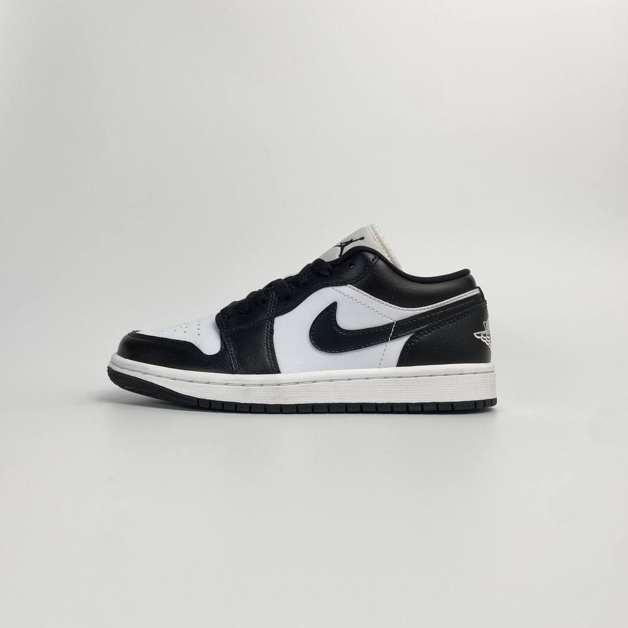 NIKE AIR JORDAN 1 LOW PANDA DC0774-101