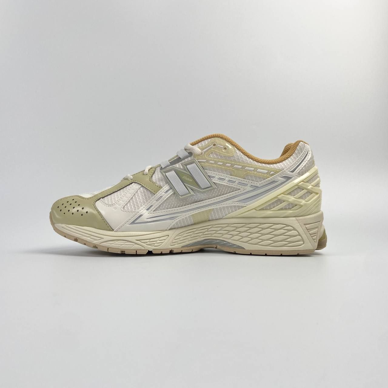 NEW BALANCE 1906R LUNAR NEW YEAR CREAM M1906NLY