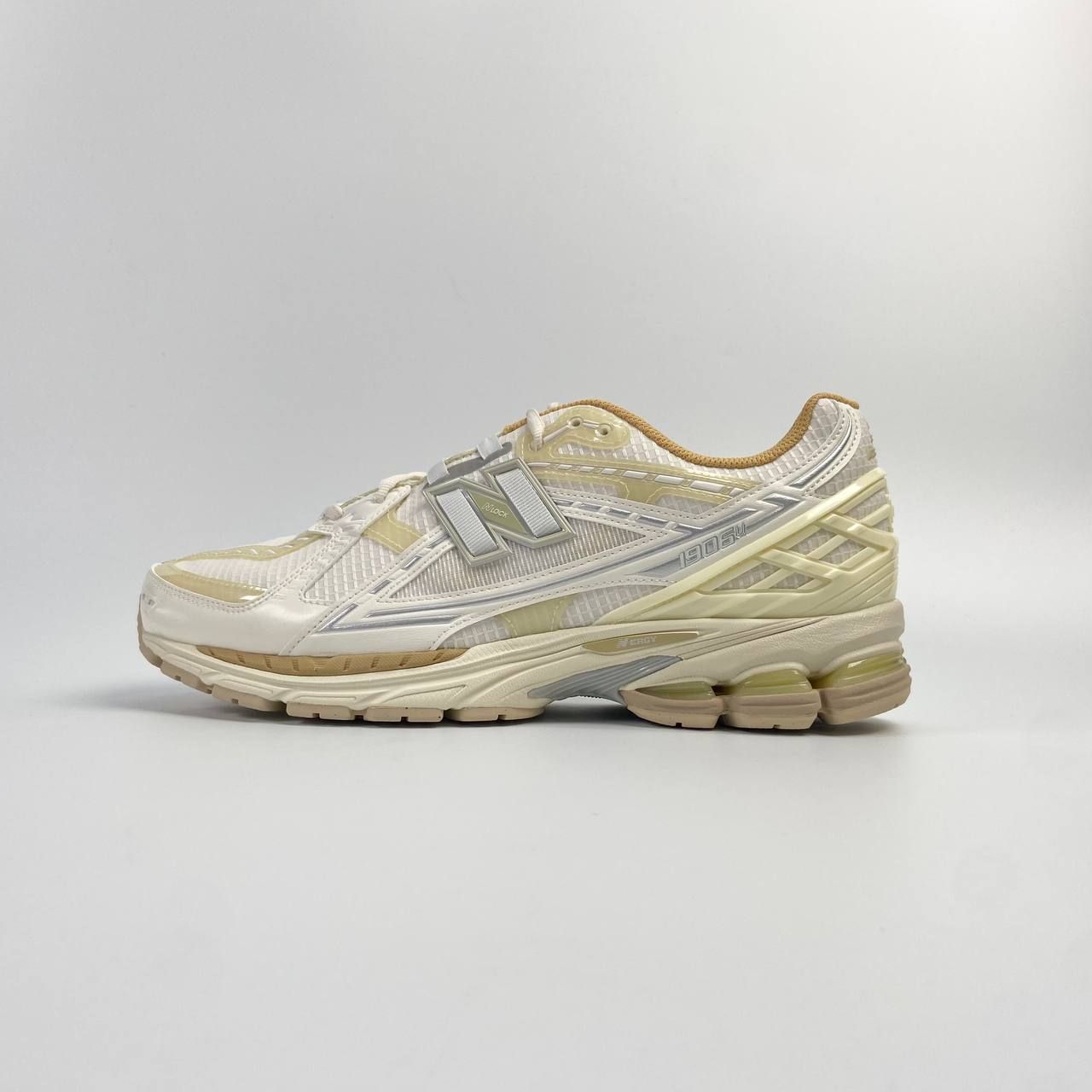 NEW BALANCE 1906R LUNAR NEW YEAR CREAM M1906NLY