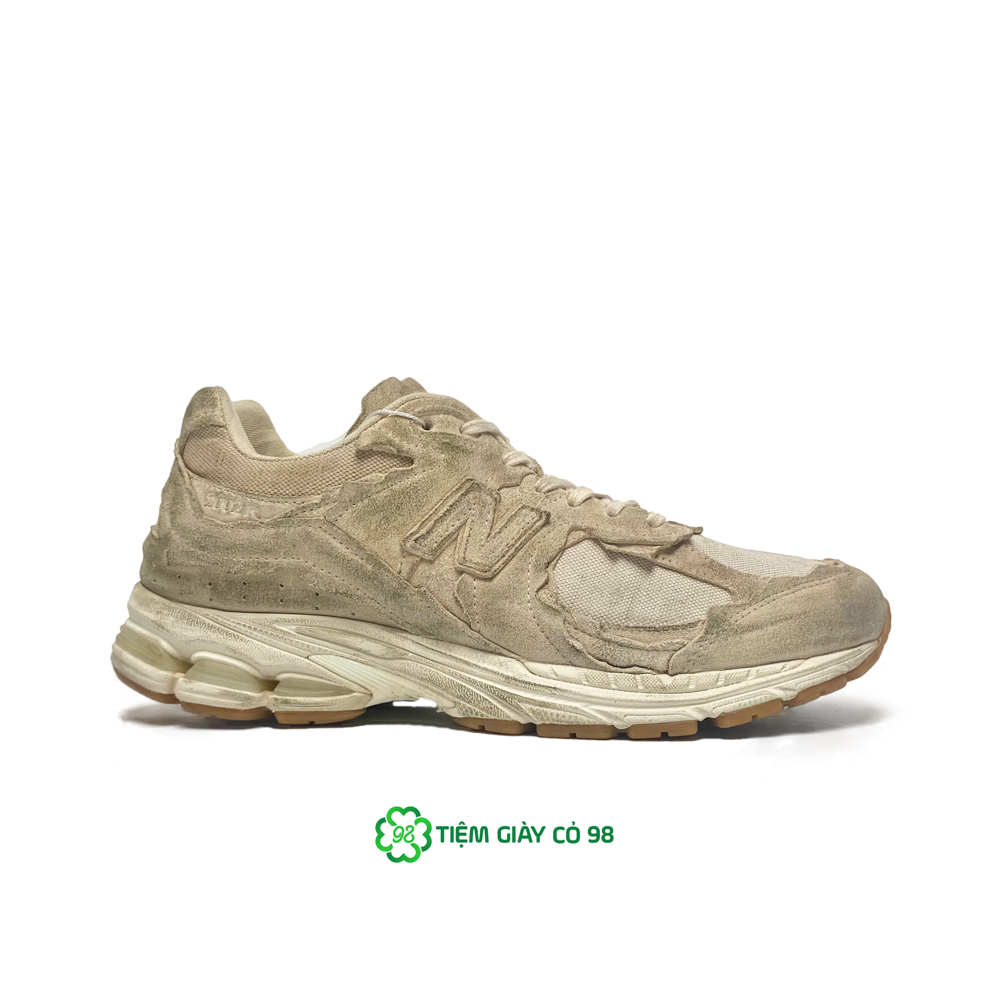 NEW BALANCE 2002R PROTECTION PACK DISTRESSED M2002RDG