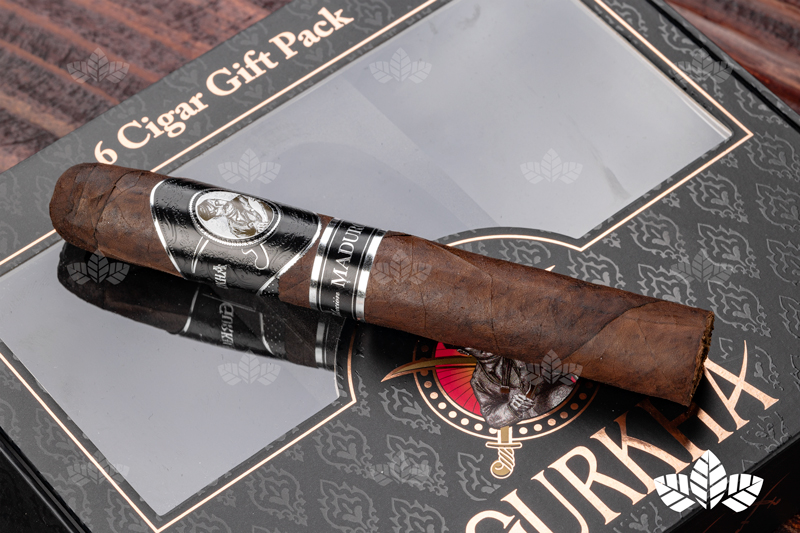 Xì Gà Gurkha Limited Exclusive Collection Kèm Dao Cắt - Cigar Chính Hãng