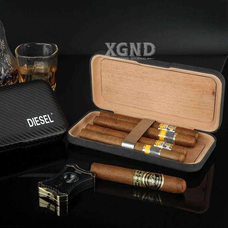 Hộp Đựng Cigar 4 Điếu Cầm Tay Diesel Chính Hãng