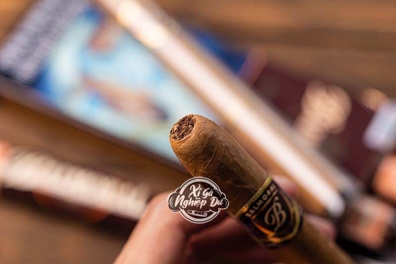 Xì Gà Balmoral Churchill Tubos - Cigar Dominica Chính Hãng