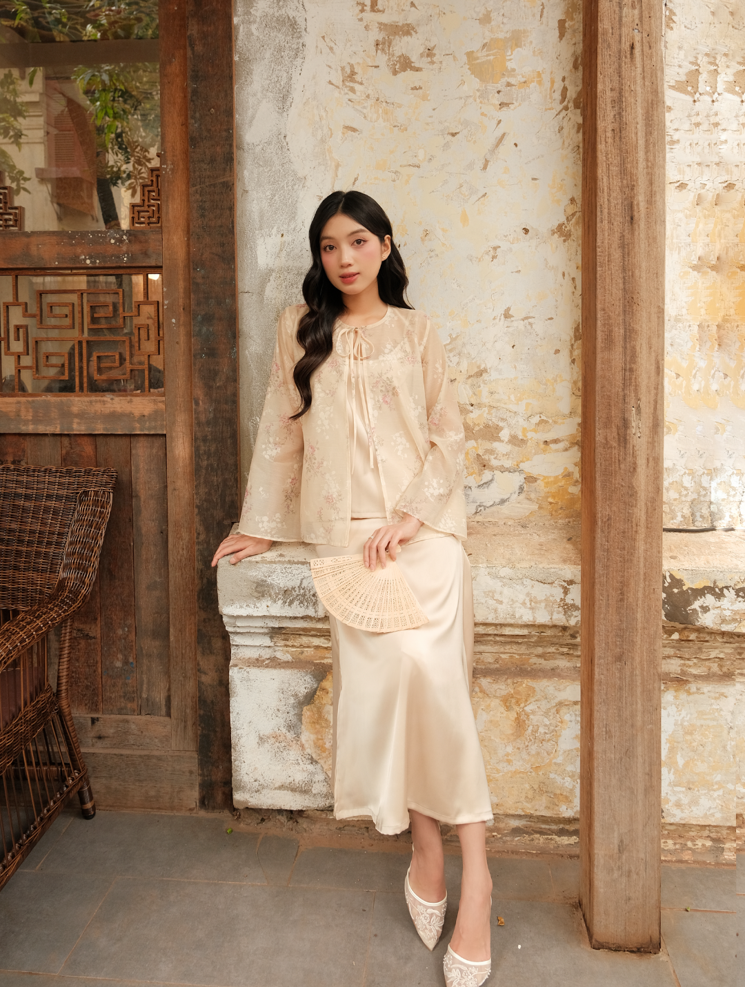 SILKY MIDI SKIRT - BEIGE