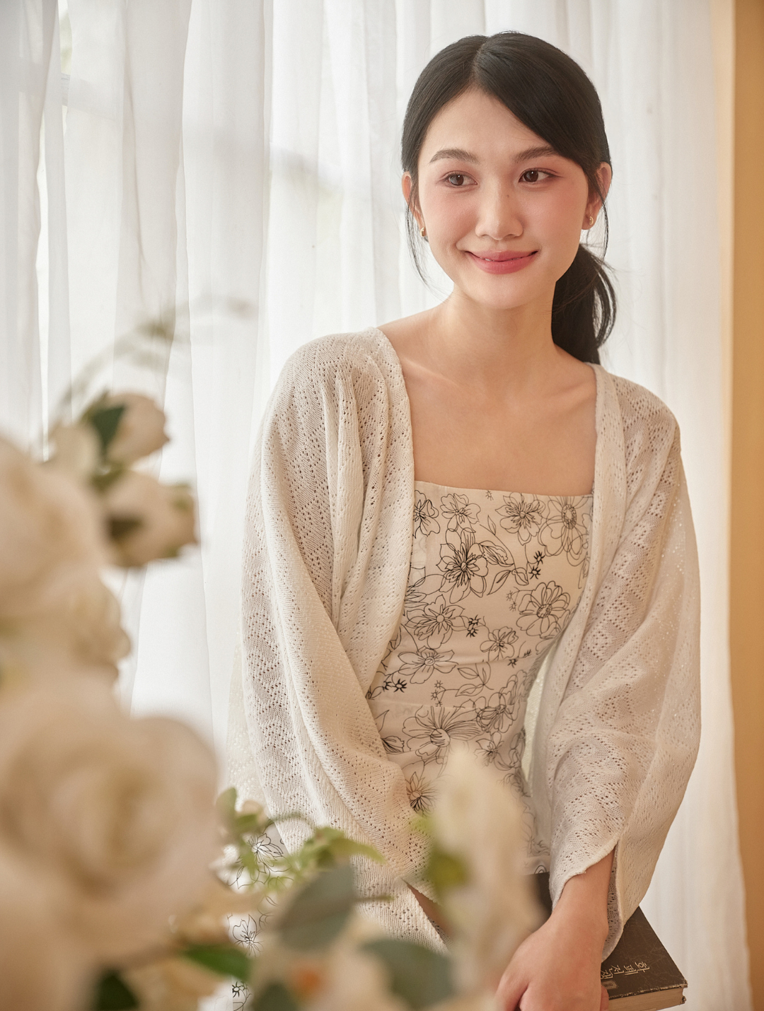WHITE LOTUS CARDIGAN