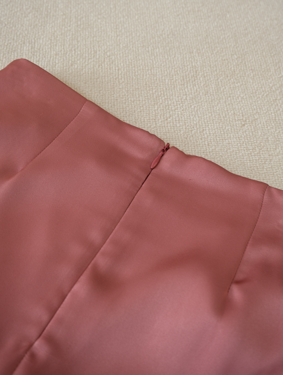 SILKY MIDI SKIRT - CHAMPAGE PINK