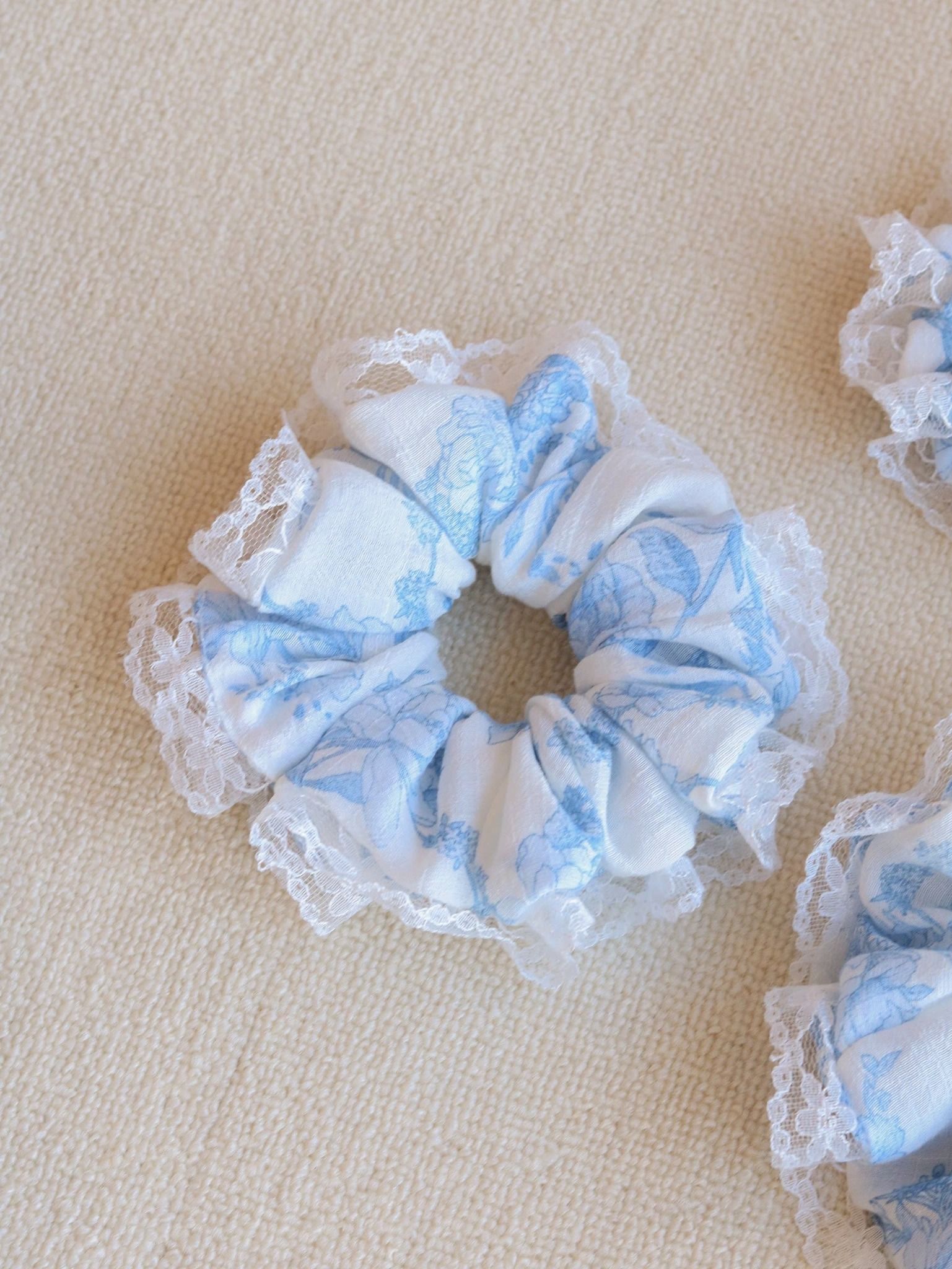 R&S BLUE TOILE SCRUNCHIES