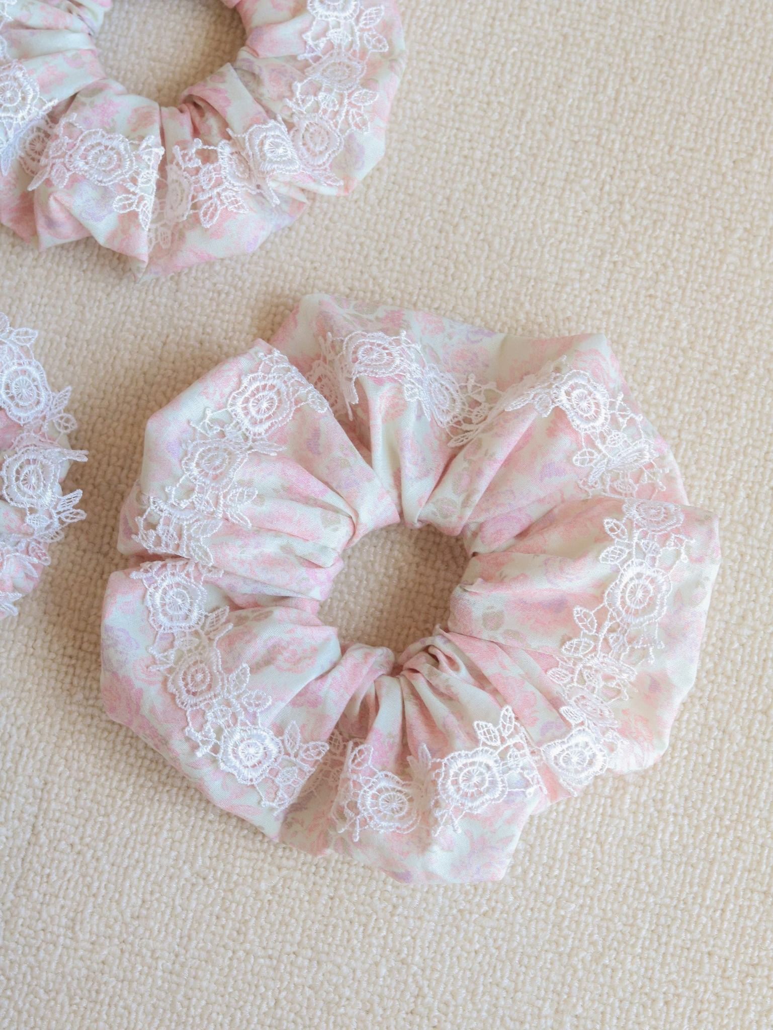 R&S ROSIE SCRUNCHIES