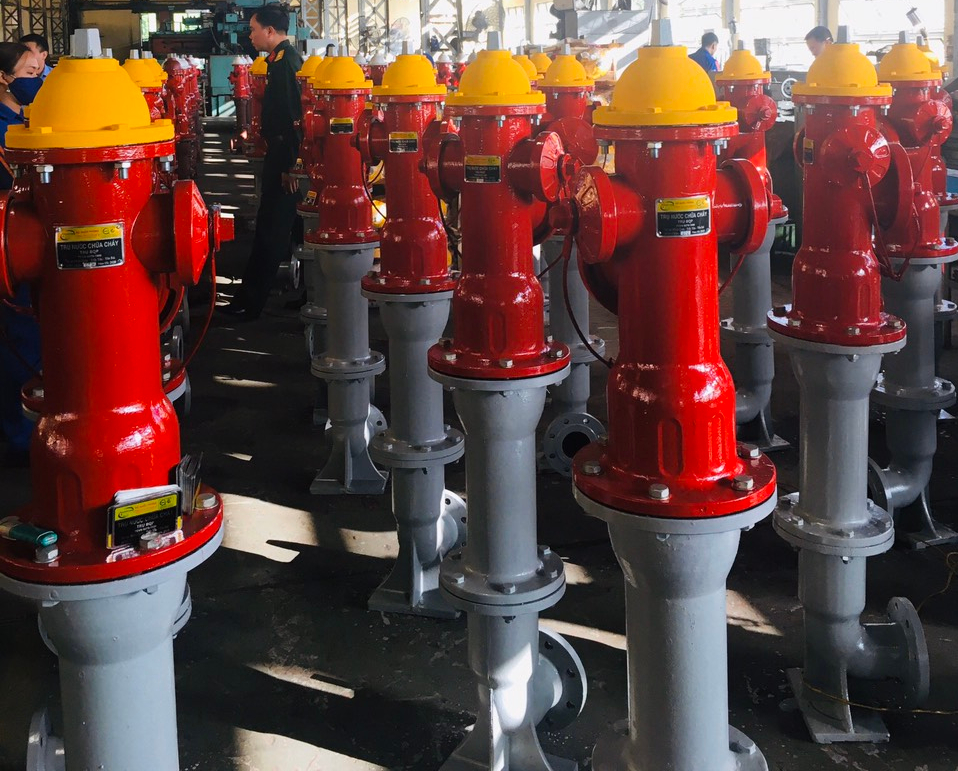 Trụ nước chữa cháy bộ quốc phòng BQP, Trụ nước vỉ hè