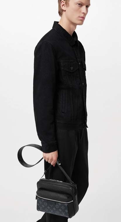 Túi Louis Vuitton Outdoor Messenger ‘Black’