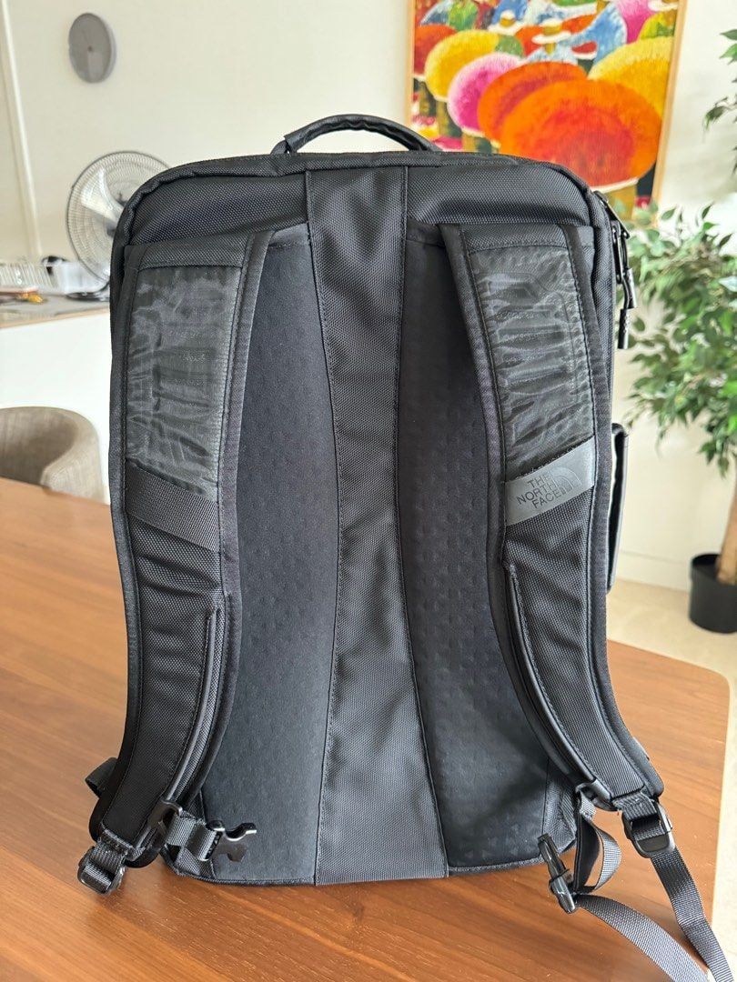 The North face 30 litre travel back pack
