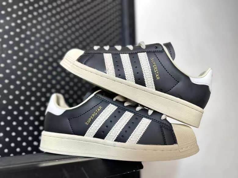 Adidas SuperStar Black ID4676