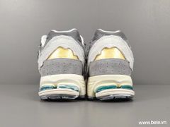 New Balance 2002r Protection Pack M2002RDA