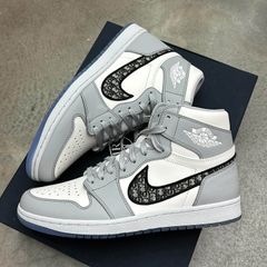 Air Jordan 1 High x Dior CN8607 002