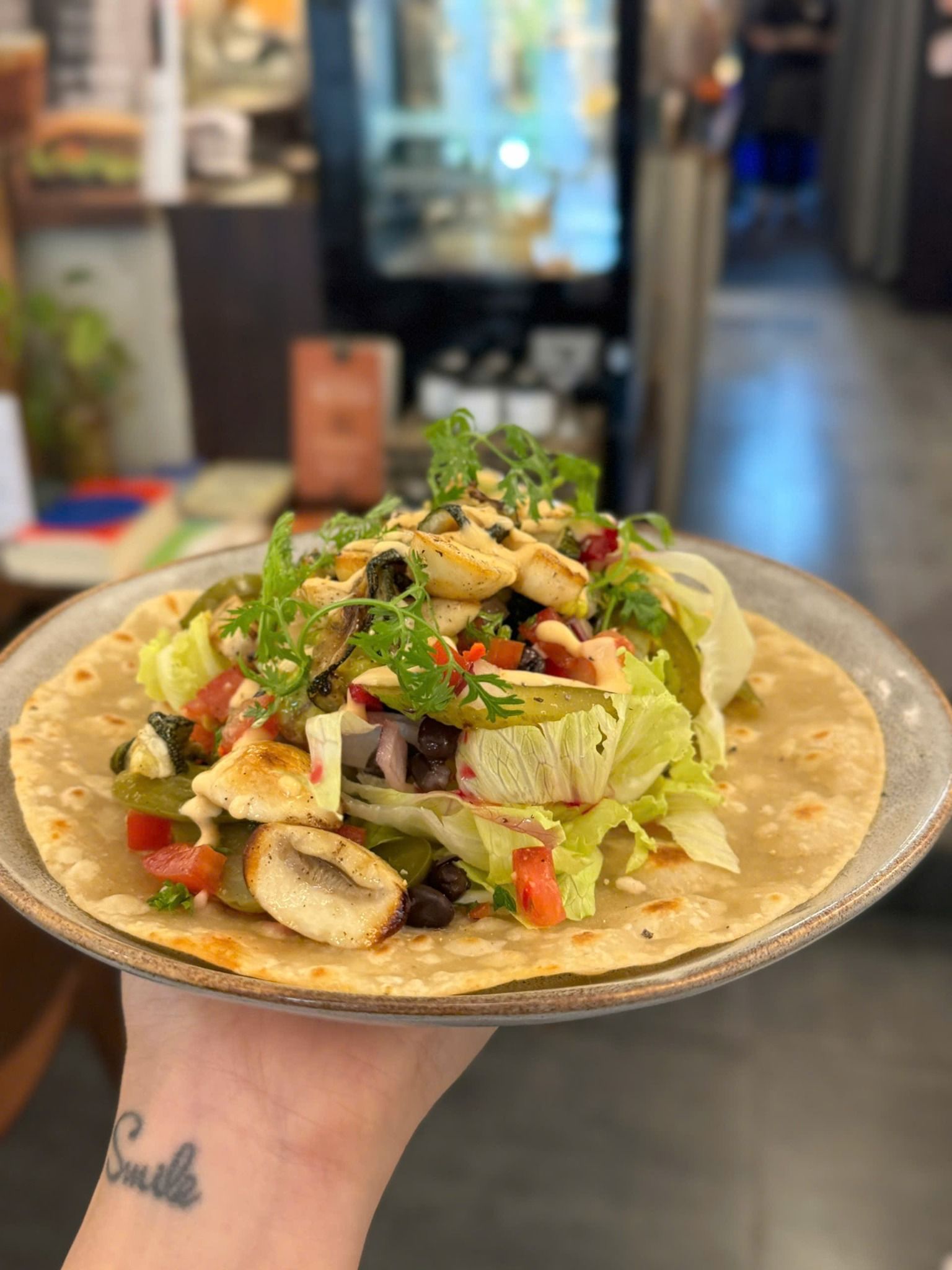 TORTILLA BLACK BEAN & MUSHROOM TORTILLA ĐẬU ĐEN & NẤM