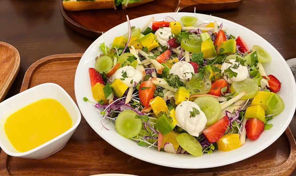 FRUITY SALAD