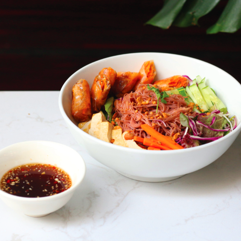 SPRING ROLLS BROWN RICE NOODLE