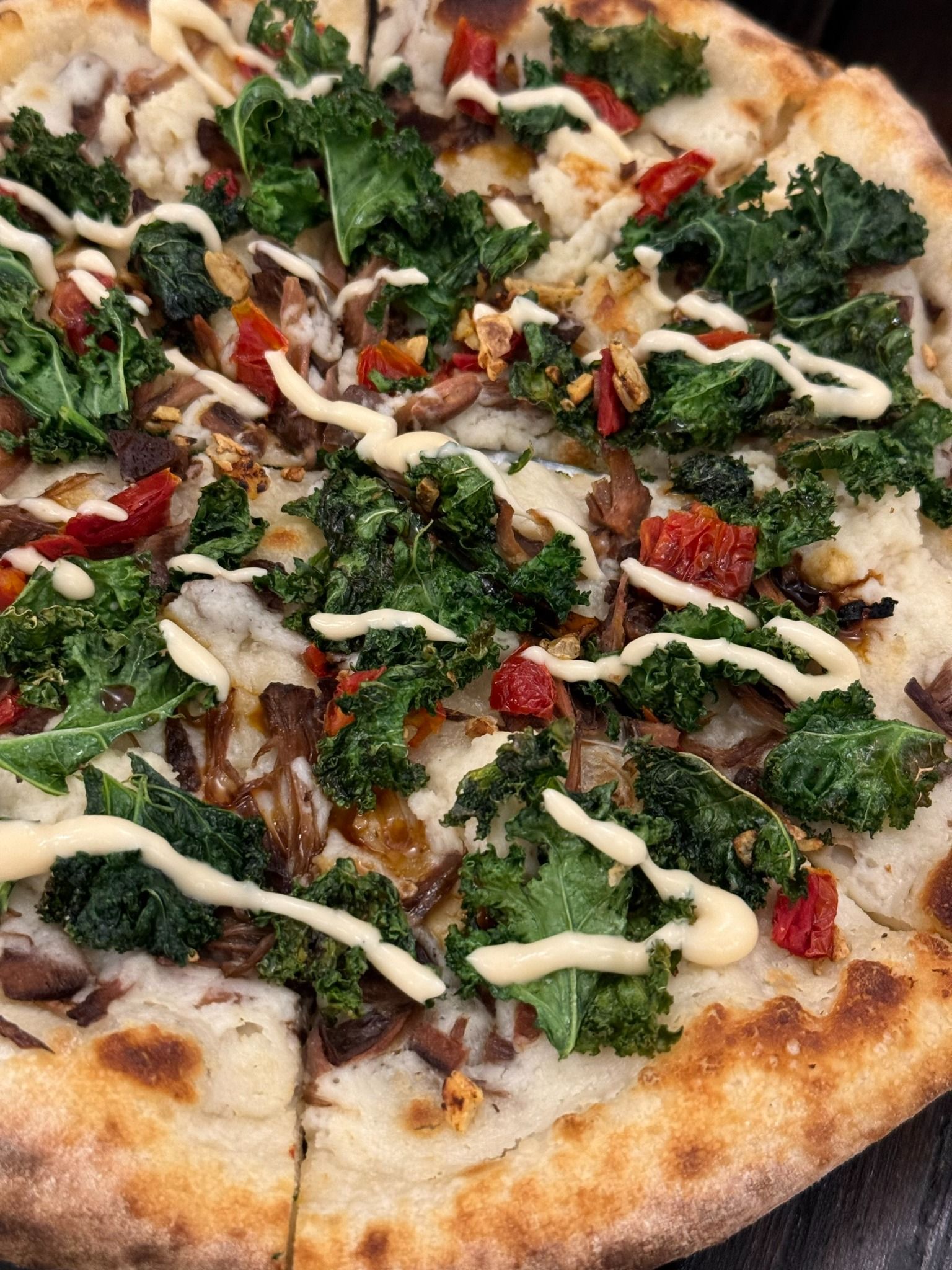 SOURDOUGH PIZZA JACKFRUIT & KALE