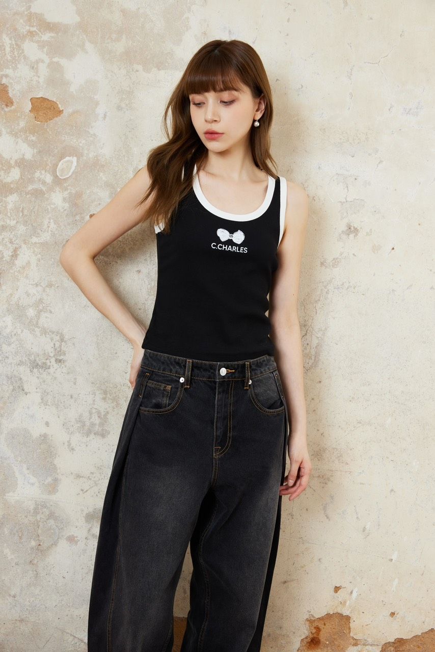 Tank top đen viền trắng - nơ ren