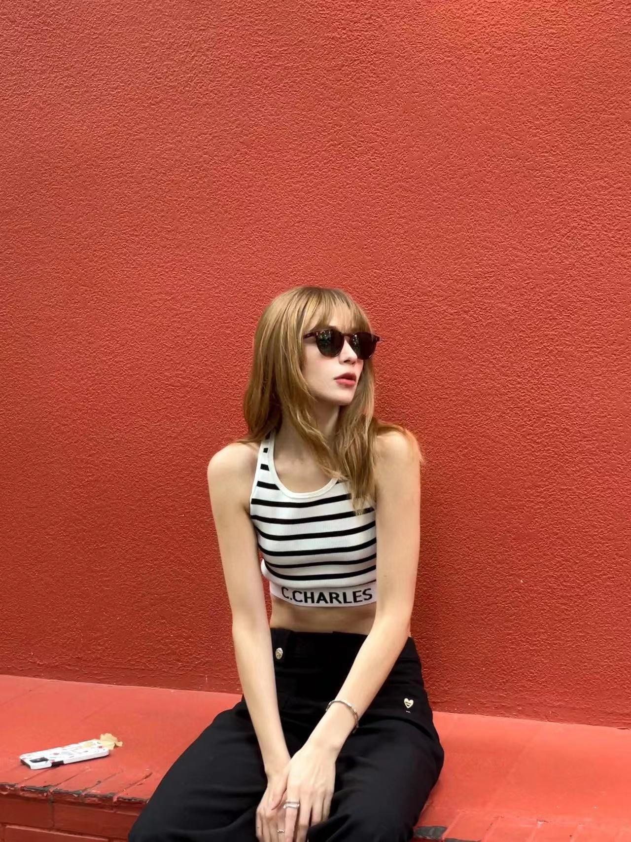 Áo 3 lỗ kẻ croptop
