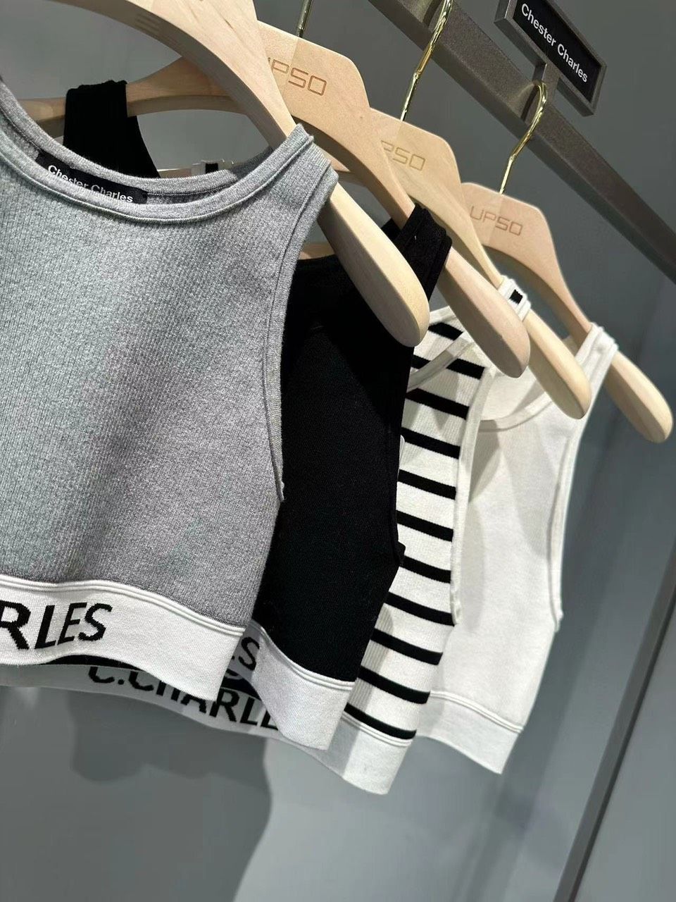 Áo tank top croptop trắng