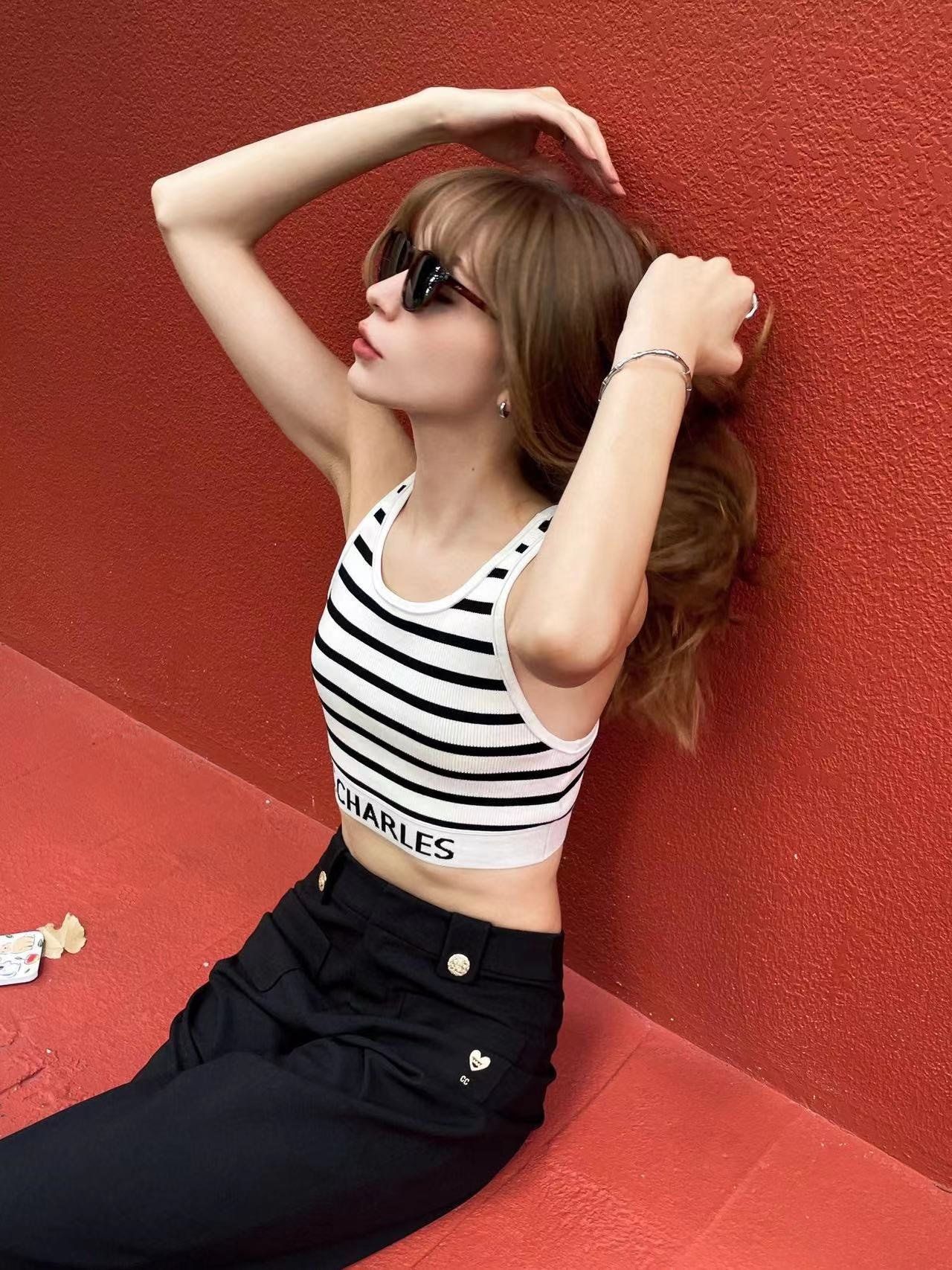 Áo 3 lỗ kẻ croptop