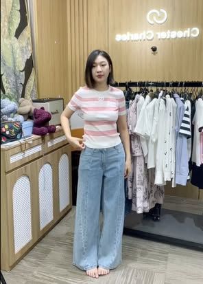 Quần jean xanh - vạt chéo
