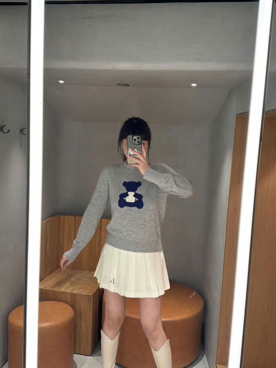 Áo len cashmere xám hình gấu