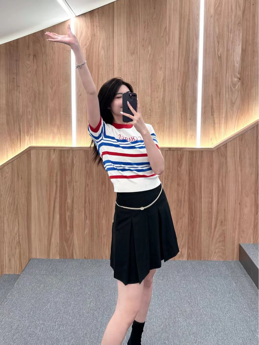 Áo kẻ sắc màu
