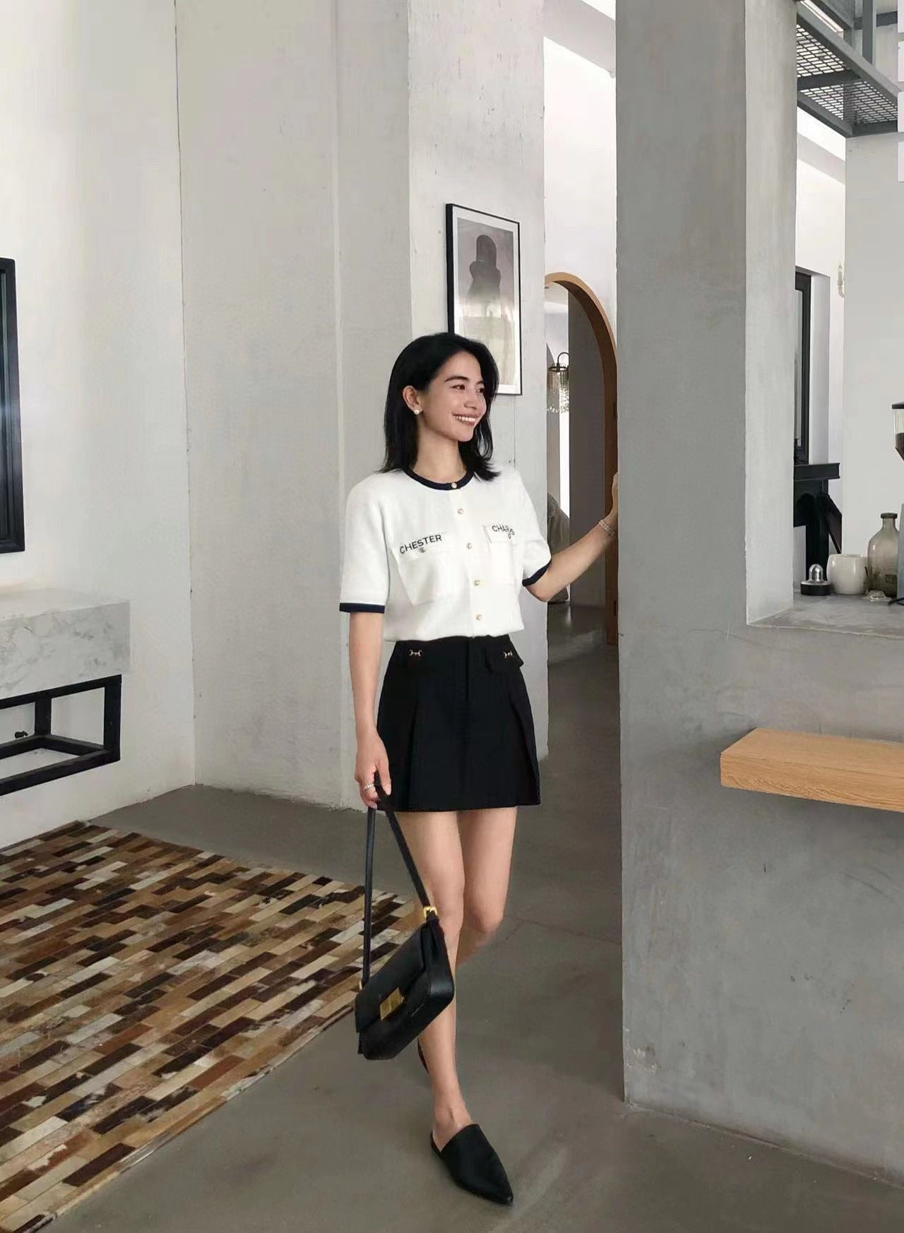 Sooc đen xích vàng