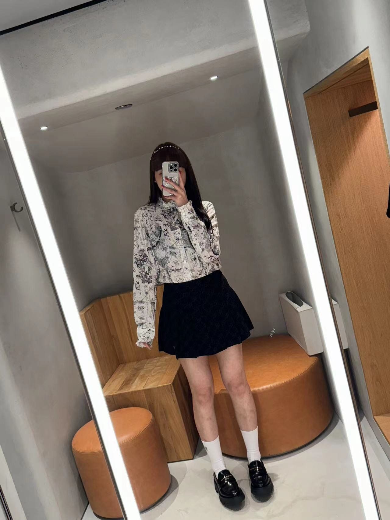 Áo sơ mi hoa gấu